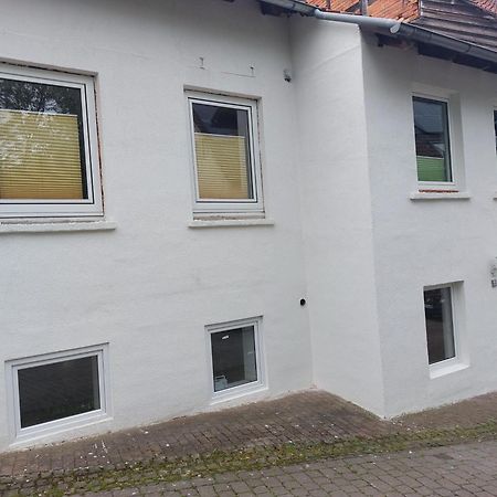 Willkommen In Dem Luftkurort Und Kaesestadt Nieheim Rennstrecke 4Km Entfernt Fewo1 Exterior foto