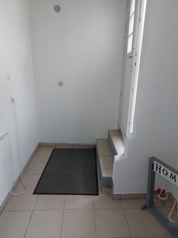 Willkommen In Dem Luftkurort Und Kaesestadt Nieheim Rennstrecke 4Km Entfernt Fewo1 Exterior foto